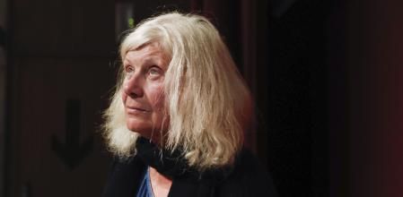 Catherine Breillat posa para 'Guyana Guardian'