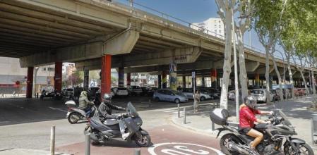 Viaducto de la C-32 en Sant Adrià de Besòs .
