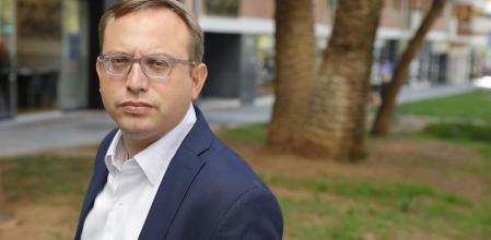 Entrevista Roni Kaplan es un capitán israelí y portavoz de las Fuerzas de Defensa de dicho país para la prensa internacional hispano parlante y asiática desde junio de 2012, reside en Jerusalén.