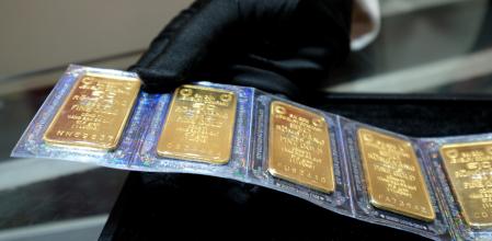 Pequeños lingotes de oro&nbsp;