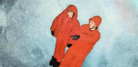 Sebastián Yatra y Atiana en 'Akureyri'