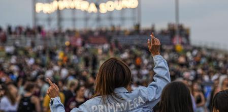 BARCELONA, 31/05/2023.- Un momento del concierto del dúo británico Estallido Shop Boys este miércoles durante la primera jornada del festival musical Primavera Sound que se celebra estas fechas en Barcelona. EFE/Alejandro García