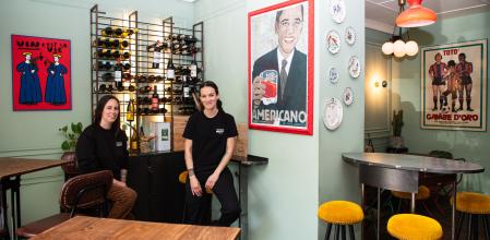 FOTO MARTI GELABERT 26/04/2024 RESTAURANTE BENDITTO, EN LA CALLE BAILEN 158. CATERINA MIRENDA, PROPIETARIA, Y JAZMIN FERNANDEZ, RESPONSABLE DE COCINA