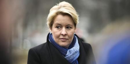 FILE - Berlin Mayor Franziska Giffey attends a commemoration for homosexual victims of the Holocaust, in Berlin, Germany, Wednesday, Jan. 25, 2023. Giffey, the former Mayor of Berlin was violently assaulted at an event in a Berlin library and had to be treated in the hospital on Tuesday, May 7, 2024, adding to the list of the elected officials who have been exposed to brutal attacks in Germany recently. (AP Photo/Markus Schreiber, File)