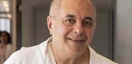 07 - 05 - 2024 / Barcelona / 40 anys del primer trasplantament de cor amb èxit a Espanya, a l'hospital de Sant Pau. Entrevista-conversa amb: Antonino Ginel (director del servei de cirurgia cardíaca), y la paciente Maria del Mar / Foto: Llibert Teixidó