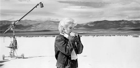Obra maestra de Eve Arnold de 1960: 'Marilyn Monroe en el desierto de Nevada...