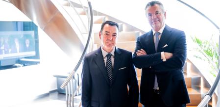 foto XAVIER CERVERA 11/04/2024 Entrevista al presidente de Grifols, Thomas Glanzmann, y al consejero delegado, Ignacio 'Nacho' Abia Buenache. Thomas H. Glanzmann es consejero de Grifols S.A. desde abril del 2006 y en la actualidad es el Presidente Ejecutivo de la Sociedad. Jose Ignacio (Nacho) Abia Buenache es consejero de Grifols, S.A. desde el 26 de febrero de 2024 y en la actualidad es el consejero delegado de la Sociedad.