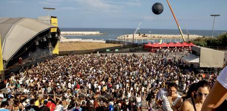 FOTO ALEX GARCIA ACTUACION DE WOS EL PRIMER DIA DEL FESTIVAL CRUILLA EN EL FORUM 2023/07/05