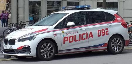Coche patrulla de la policía local de Gijón&nbsp;