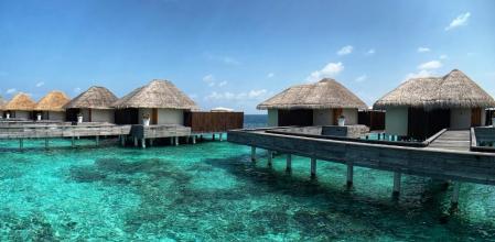 Cabañas sobre el mar en Maldivas
