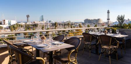 La Terraza de la Duquesa, del Hotel Duquesa de Cardona, en el paseo de Colón