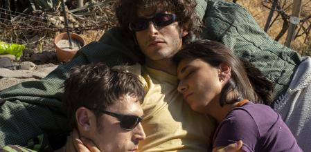 MADRID, 23/05/2024.- Daniel Ibáñez, Cristalino y Stéphanie Magnin, protagonistas de 'Segundo Premio', una película sobre Los Planetas dirigida por Isaki Lacuesta. Recién llegada de Cannes, 'Furiosa', quinta entrega de la saga 'Mad Max', llenará de épica las salas de cine, un estreno que coincidirá con el de 'Segundo premio', la película de Isaki Lacuesta sobre Los Planetas, ganadora de la Biznaga de Oro en el pasado Festival de Málaga. EFE/BTeam Pictures *****SOLO USO EDITORIAL/SOLO DISPONIBLE PARA ILUSTRAR LA NOTICIA QUE ACOMPAÑA (CRÉDITO OBLIGATORIO) *****