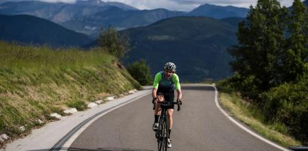 Orbea Cadí Challenge transcurre por preciosas carreteras alejadas del tráfico masificado.