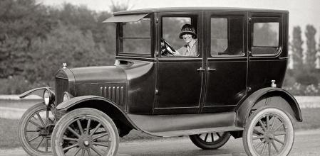El Ford T fue el primer coche que montó un parasol exterior en 1924