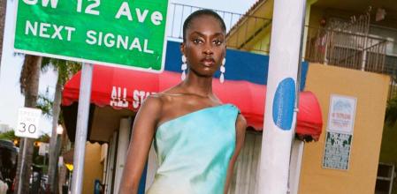 Vestido asimétrico de Zara