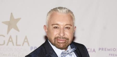 Presenter Jose Manuel Parada during