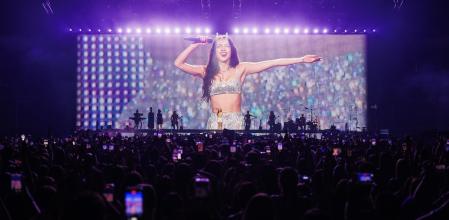 MADRID, 20/06/2024.- La cantante y actriz estadounidense Olivia Rodrigo durante el concierto ofrecido este jueves en el Wizink Center en Madrid. EFE/Rodrigo Jiménez
