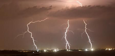Tridente de rayos en L'Escala.