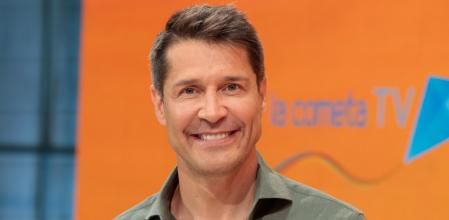 Presenter Jaime Cantizano at photocall for premiere show 