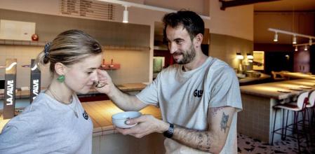 FOTO ALEX GARCIA BEATRICE E IVAN SON PAREJA Y LOS CHEFS DEL NUEVO RESTAURANTE GLUG 2024/07/15