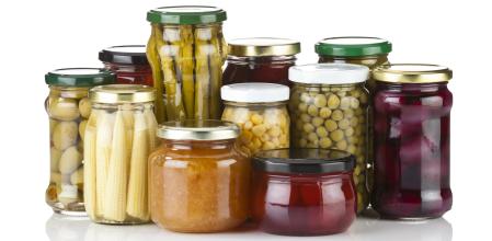 Cambia la forma en que guardas tus conservas y podrás romper el vacío más fácilmente.