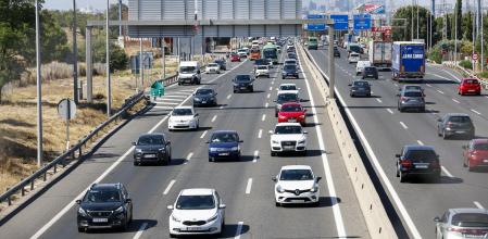 A partir del próximo año, los conductores deberán señalizar su vehículo averiado o detenido con la luz de emergencia V-16&nbsp;