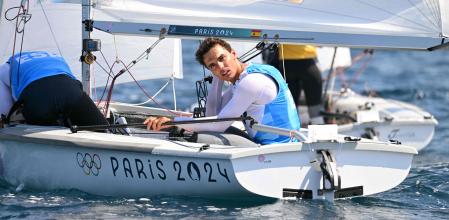 Jordi Xammar, desencajado, este jueves en su embarcación, tras la 'medal race'