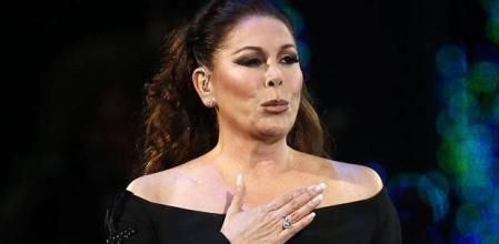 Isabel Pantoja recibe de madrugada cinco llamadas de emergencia