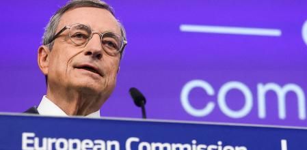 El exjefe del Banco Central Europeo (BCE), Mario Draghi, asiste a una conferencia de prensa sobre su informe sobre competitividad y recomendaciones de la UE, en Bruselas, Bélgica