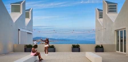 Haciéndose un 'selfie' en el Centro Municipal de Vela de Barcelona.
