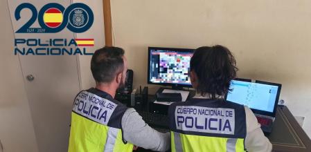 Imagen de recurso: agentes de la Policía encuentran archivos de pornografía infantil en un USB