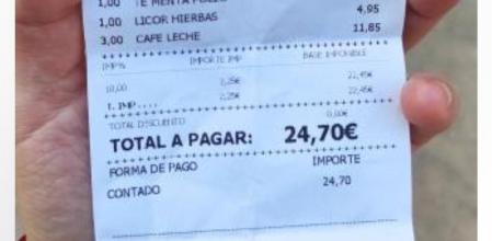 El ticket del bar.