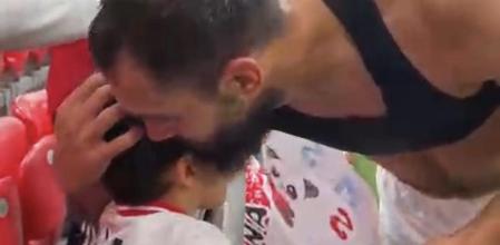 El delantero del Celta de Vigo tuvo un bonito gesto con un niño