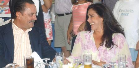 MUÑOZ-PANTOJA:MB.1 Marbella (Málaga), 11.07.03.- El alcalde de Marbella, Julián Muñoz, y su compañera sentimental, Isabel Pantoja, inauguraron anoche el XIV Campeonato de Andalucía de P.R.E. 'Caballo Andaluz' Ciudad de Marbella. EFE/AL