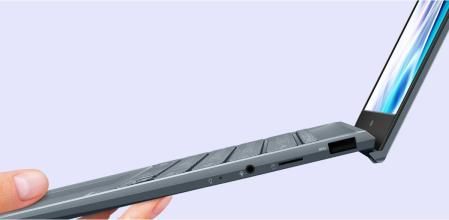 Un portátil ultraligero, que se sostiene perfectamente con una mano