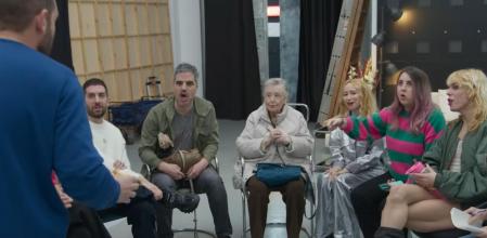 Ponce estrena un true crime en clave de comedia para dar con el paradero de este misterioso estafador de famosos.