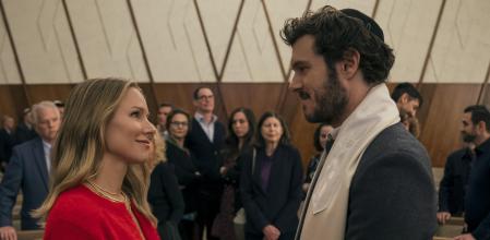 Podcastera deslenguada conoce a rabino molón.