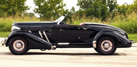 Este modelo fue construido por la Auburn Automobile Company entre 1928 y 1936.