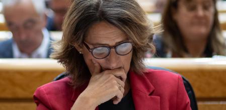 La vicepresidenta tercera y ministra par la Transición Ecológica, Teresa Ribera, durante una sesión de control de Gobierno en el Senado, a 24 de septiembre de 2024, en Madrid (España). Una semana más el Gobierno tendrá que hacer frente a preguntas relacionadas con la amnistía y la financiación singular en Catalunya. Además, el pleno aborda hoy una iniciativa de ERC, Bildu, BNG, Sumar, Compromís y Geroa Bai con la que se pretende reformar el Reglamento de la Cámara Alta para universalizar el uso de las lenguas cooficiales, como ya ocurre en el Congreso desde esta legislatura.