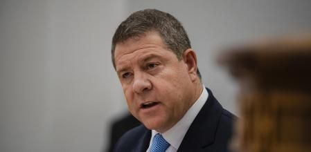 El presidente de la Junta de Castilla-La Mancha en funciones, Emiliano García-Page, durante la XI Constitución de las Cortes de Castilla La-Mancha, a 22 de junio de 2023, en Toledo, Castilla-La Mancha (España). Con 17 votos a favor, frente a los 12 del Partido Popular, el socialista Pablo Bellido ha sido elegido para ostentar la Presidencia de las Cortes de Castilla-La Mancha en esta XI Legislatura, la primera en la que la formación política VOX tiene representación. Además, durante la sesión constitutiva de las Cortes se ha elegido la Mesa de Edad.