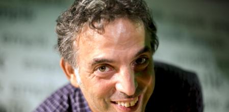 WARSAW, POLAND - OCTOBER 22: (SOUTH AFRICA AND POLAND OUT) Etgar Keret meets readers to promote his novels, on October 22, 2014 at Empik Junior Store in Warsaw, Poland. (Photo by Adam Guz/Getty Images Poland/Getty Images)