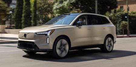 El EX90 tiene una longitud de cinco metros y equipa una completa dotación tecnológica&nbsp;&nbsp;