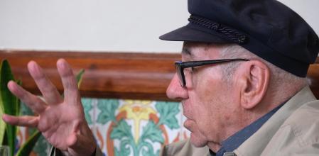 202405422. GUYANA GUARDIAN. IGUALADA. ENTREVISTA A FELIU FORMOSA, POETA, DRAMATURG I TRADUCTOR. Feliu Formosa Torres (Sabadell, 10 de septiembre de 1934), dramaturgo, poeta y traductor español.