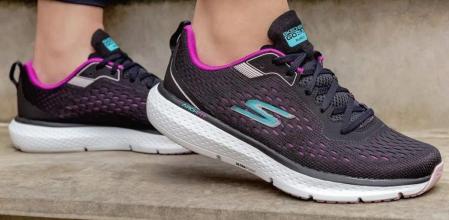 Skechers agotará estas zapatillas con descuentos en Amazon