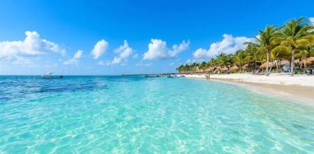 Playa Delfines, Cancún, México