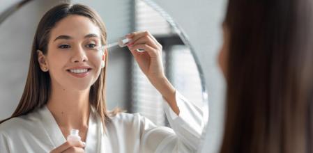 La triple limpieza facial es esencial para que la piel esté más preparada para el tratamiento