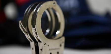 Imagen de recurso: unas esposas