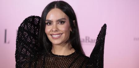 Cristina Pedroche con el vestido de ángel negro en la gala Elle for Hope