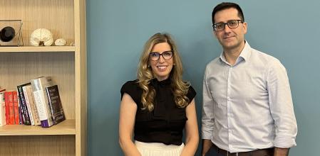 Los cofundadores de Inbrain Neuroelectronics, Carolina Aguilar y Jose Garrido