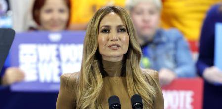 Jennifer Lopez en el mitin de Kamala Harris en Las Vegas